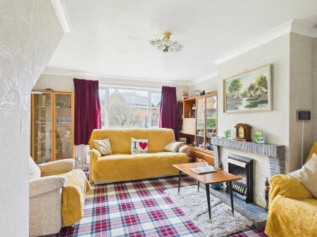 4 bedroom Detached house for sale in Poynings Crescent, Basingstoke, RG21