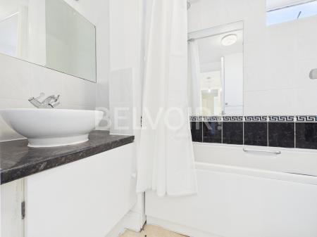 2 bedroom Flat to let in Cornish Close, South Ham, Basingstoke, RG22