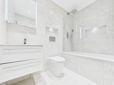 1 bedroom Flat to let in Lime Tree Way, Chineham, Basingstoke, RG24