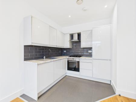 1 bedroom Flat to let in Lime Tree Way, Chineham, Basingstoke, RG24