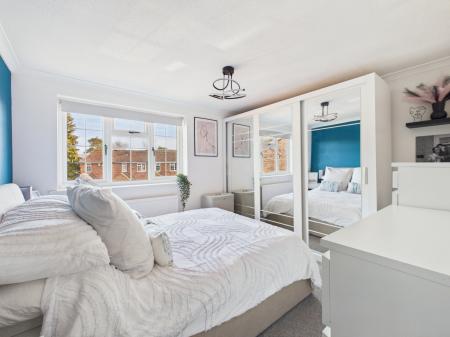 2 bedroom Terraced House for sale in Mulberry Way, Chineham, Basingstoke, RG24