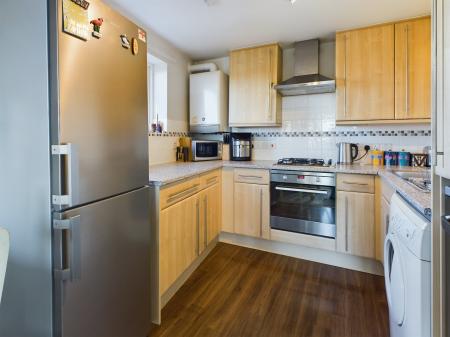 1 bedroom Flat to let in Shetland Road, Popley, Basingstoke, RG24