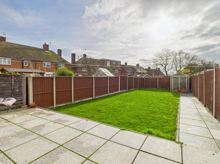3 bedroom Semi-detached house for sale in Queen Mary Avenue, Oakridge, Basingstoke, RG21