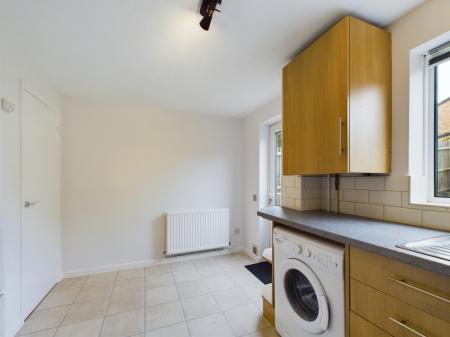 2 bedroom End of terrace house to let in Cropmark Way, Hatch Warren, Basingstoke, RG22