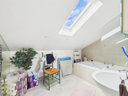 3 bedroom Semi-detached house for sale in Holbein Close, Basingstoke, RG21