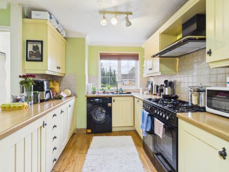 3 bedroom Semi-detached house for sale in Holbein Close, Basingstoke, RG21