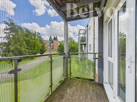 1 bedroom Flat for sale in Mallory Road, Popley, Basingstoke, RG24