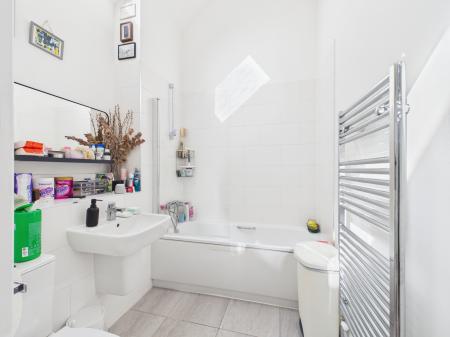 2 bedroom Coach House for sale in The Carriage Drive, Rooksdown, Basingstoke, RG24