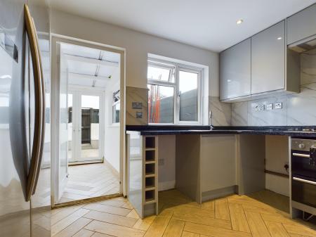 3 bedroom Terraced House to let in Haydn Road, Brighton Hill, Basingstoke, RG22