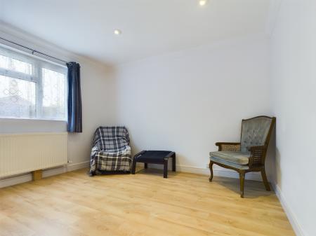 3 bedroom Terraced House to let in Haydn Road, Brighton Hill, Basingstoke, RG22