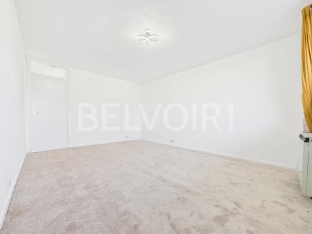 2 bedroom Flat to let in Britten Road, Brighton Hill, Basingstoke, RG22