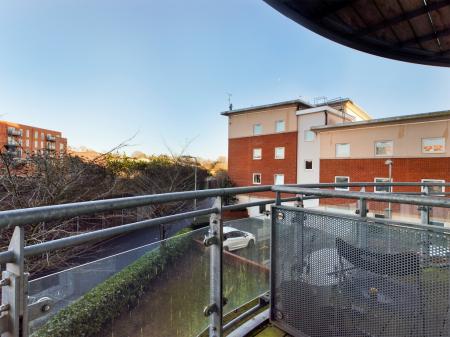 2 bedroom Flat to let in Winterthur Way, Victory Hill, Basingstoke, RG21