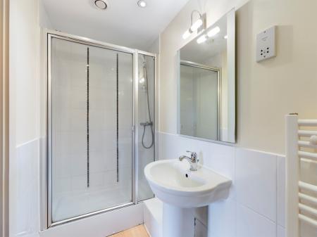 2 bedroom Flat to let in Winterthur Way, Victory Hill, Basingstoke, RG21