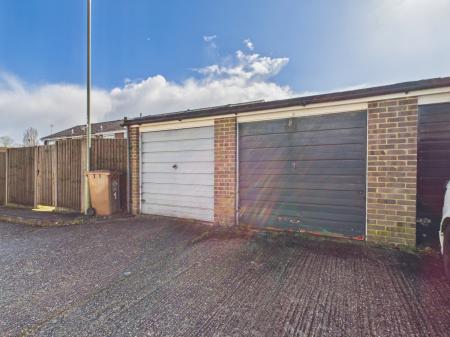 3 bedroom Terraced House for sale in Borodin Close, Basingstoke, RG22