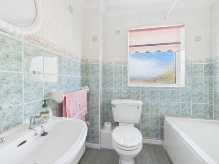 3 bedroom Terraced House for sale in Borodin Close, Basingstoke, RG22