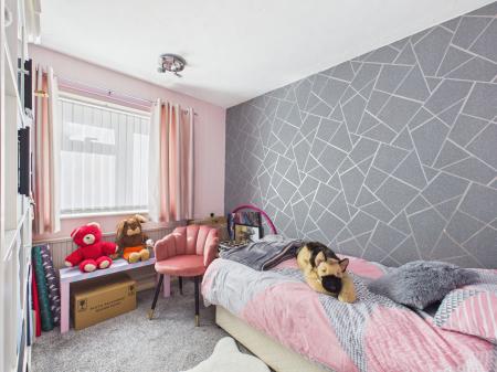 2 bedroom Ground floor maisonette for sale in Pershore Road, Basingstoke, RG24