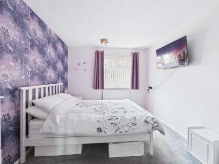 2 bedroom Ground floor maisonette for sale in Pershore Road, Basingstoke, RG24