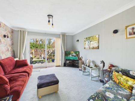 2 bedroom Ground floor maisonette for sale in Pershore Road, Basingstoke, RG24