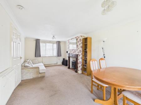 3 bedroom End of terrace house for sale in Millard Close, Basingstoke, RG21