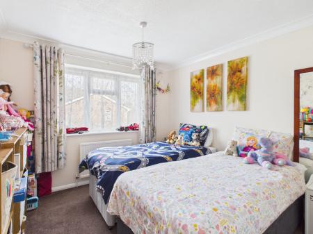 4 bedroom Semi-detached house for sale in Constable Close, Basingstoke, RG21