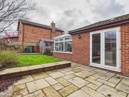 4 bedroom Semi-detached house for sale in Constable Close, Basingstoke, RG21
