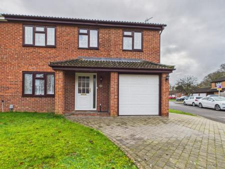 4 bedroom Semi-detached house for sale in Constable Close, Basingstoke, RG21