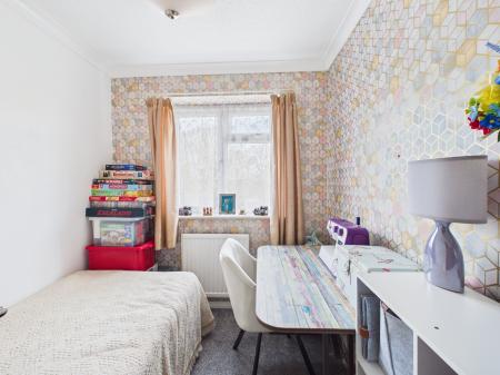 4 bedroom Semi-detached house for sale in Constable Close, Basingstoke, RG21