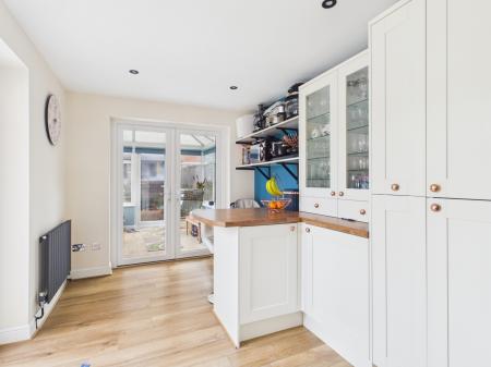 4 bedroom Semi-detached house for sale in Constable Close, Basingstoke, RG21