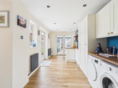 4 bedroom Semi-detached house for sale in Constable Close, Basingstoke, RG21