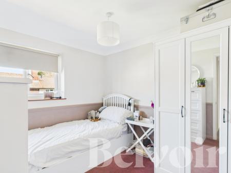 3 bedroom Terraced House for sale in Paddock Road, Basingstoke, RG22