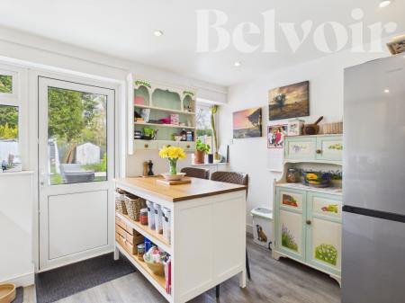 1 bedroom Bungalow for sale in Little Hoddington Close, Upton Grey, RG25