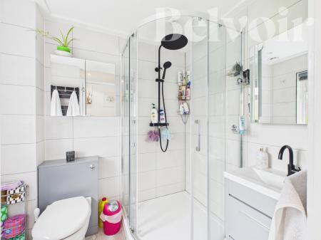 1 bedroom Bungalow for sale in Little Hoddington Close, Upton Grey, RG25