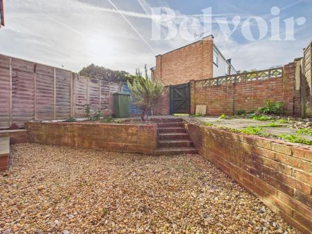 3 bedroom Terraced House to let in Avon Walk, Riverdene, Basingstoke, RG21