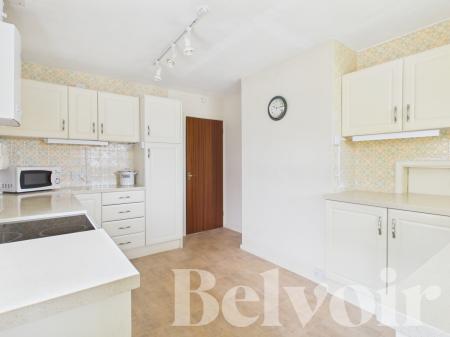 3 bedroom Bungalow for sale in Hulbert Way, Basingstoke, RG22