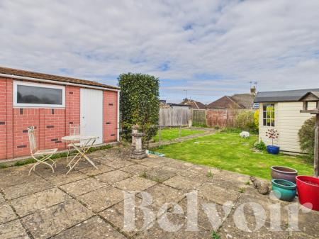 3 bedroom Bungalow for sale in Hulbert Way, Basingstoke, RG22