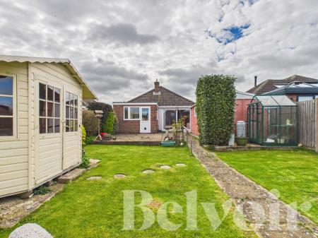 3 bedroom Bungalow for sale in Hulbert Way, Basingstoke, RG22