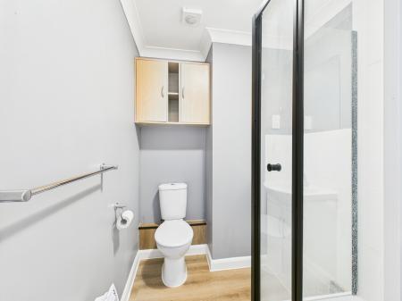 2 bedroom Flat to let in Crown Heights, Alencon Link, Basingstoke, RG21