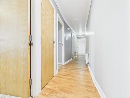 2 bedroom Flat to let in Crown Heights, Alencon Link, Basingstoke, RG21