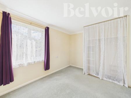 1 bedroom Flat for sale in Kendal Gardens, Basingstoke, RG22