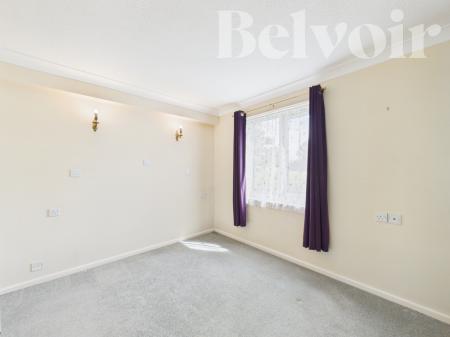 1 bedroom Flat for sale in Kendal Gardens, Basingstoke, RG22