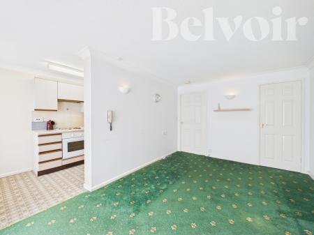 1 bedroom Flat for sale in Kendal Gardens, Basingstoke, RG22