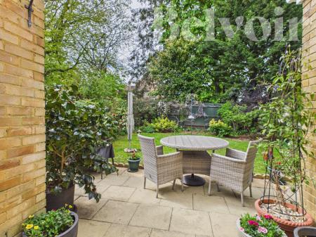 3 bedroom Detached house for sale in Violet Close, Basingstoke, RG22