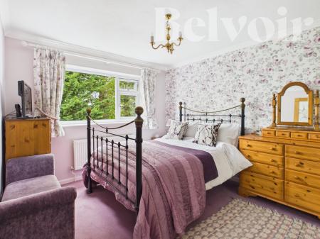 3 bedroom Detached house for sale in Violet Close, Basingstoke, RG22