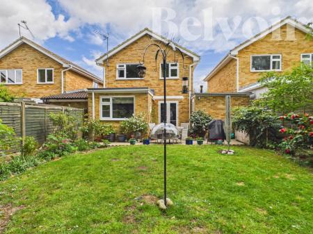 3 bedroom Detached house for sale in Violet Close, Basingstoke, RG22