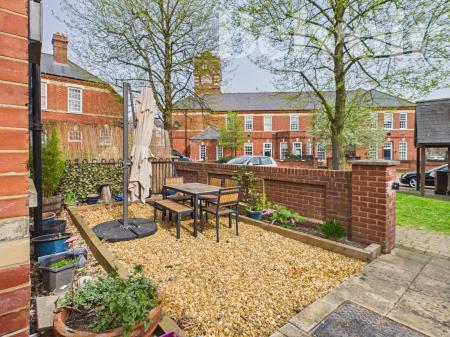 3 bedroom Terraced House for sale in Watertower Way, Basingstoke, RG24