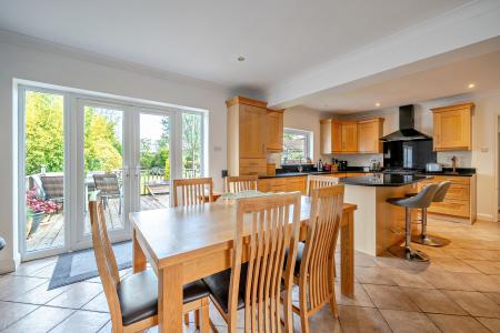 3 bedroom Bungalow for sale in Hill Road, Oakley, Basingstoke, RG23