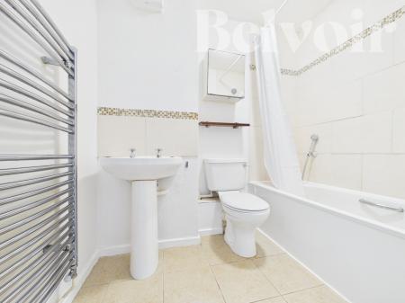 2 bedroom Flat to let in Copland Close, Brighton Hill, Basingstoke, RG22