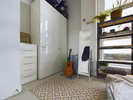 1 bedroom Flat to let in Skyline Plaza, Alencon Link, Basingstoke, RG21