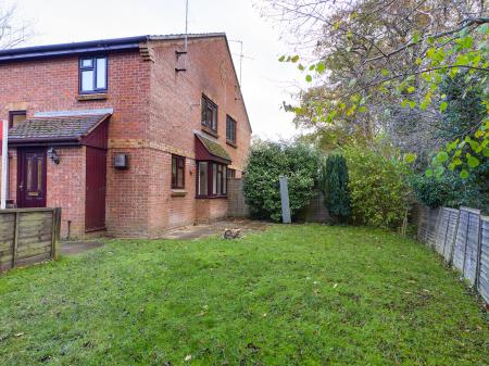 1 bedroom Terraced House to let in Long Copse Chase, Chineham, Basingstoke, RG24