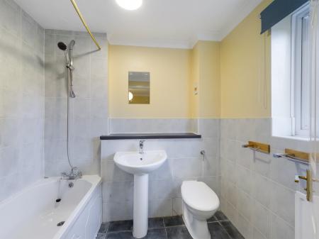 1 bedroom Terraced House to let in Long Copse Chase, Chineham, Basingstoke, RG24